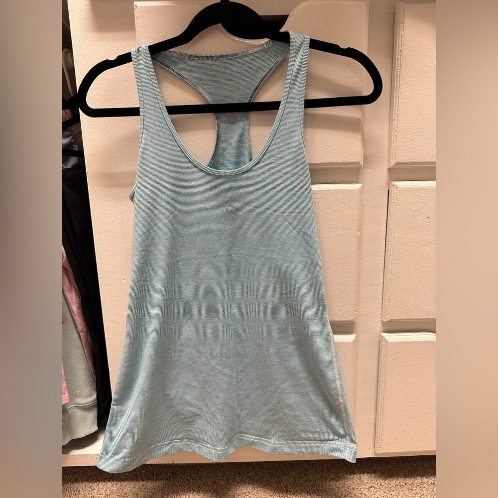 Lululemon tank